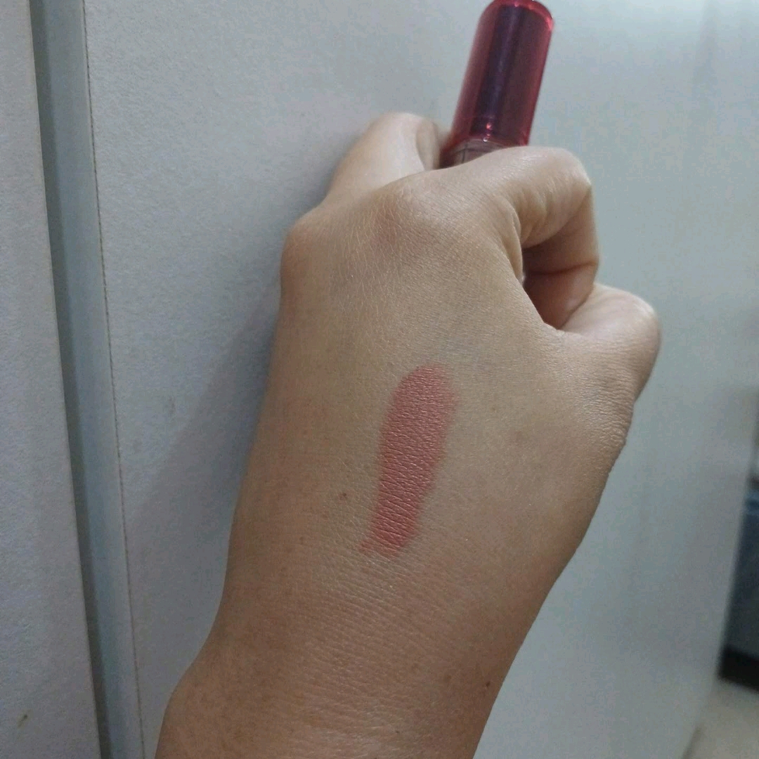 Oh My Glam Mattelast Lip Cream - 13 Latte imgfdn-9b77abe1-22d8-4367-a27b-2c4c8f2ae27b