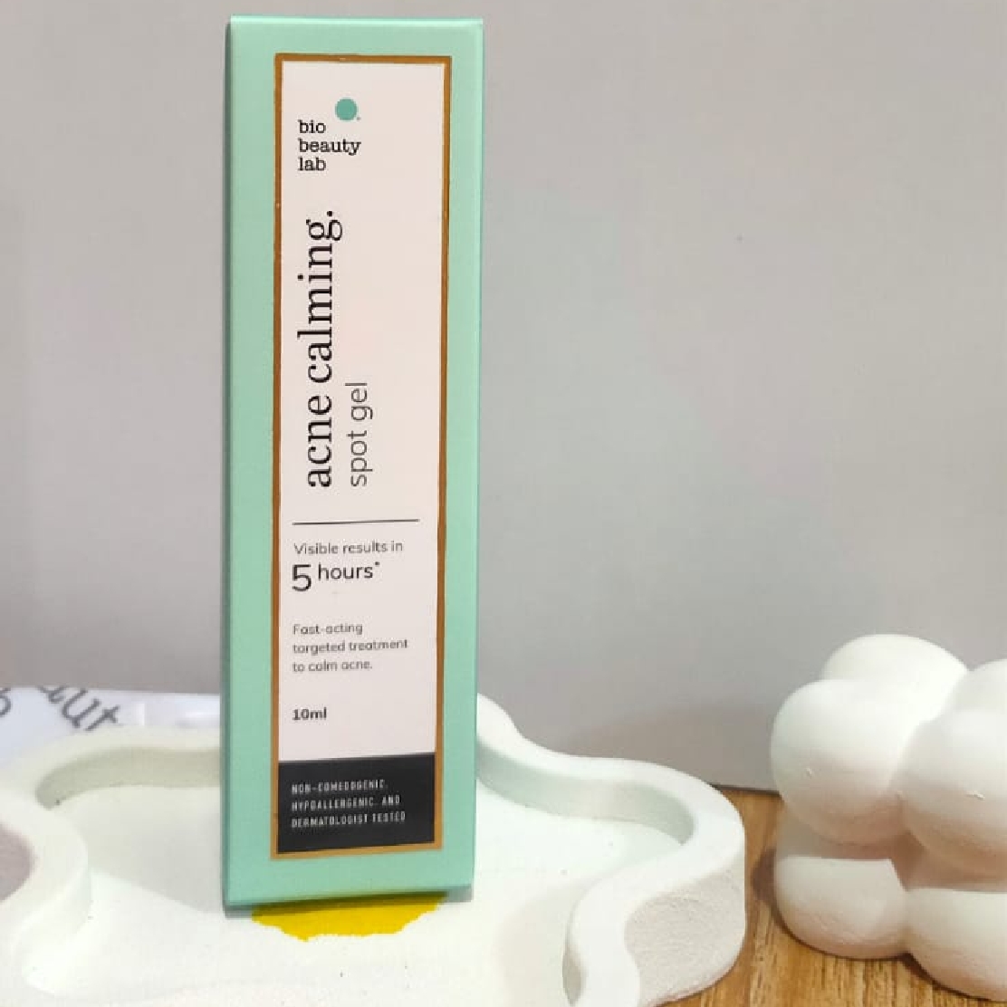 Acne Spot Gel imgfdn-fe189d45-3cd0-4014-a07a-eb7b9835f873