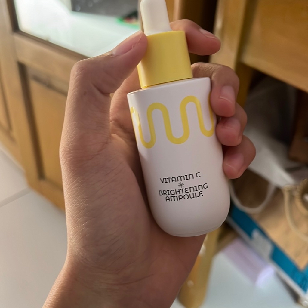 Vitamin C Brightening Ampoule imgfdn-6207eb04-47d3-4f72-95bd-8acafbc0782e