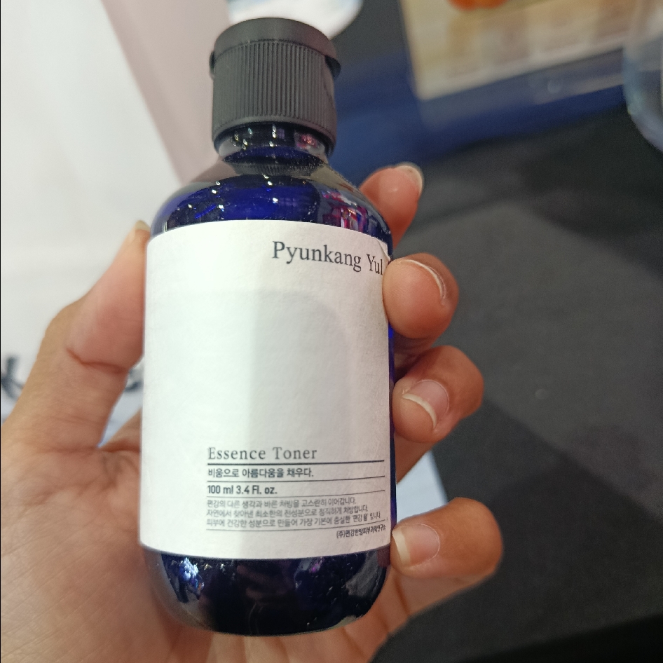 Essence Toner imgfdn-befe81e0-5bb0-4402-8ed4-40b9ae07384e