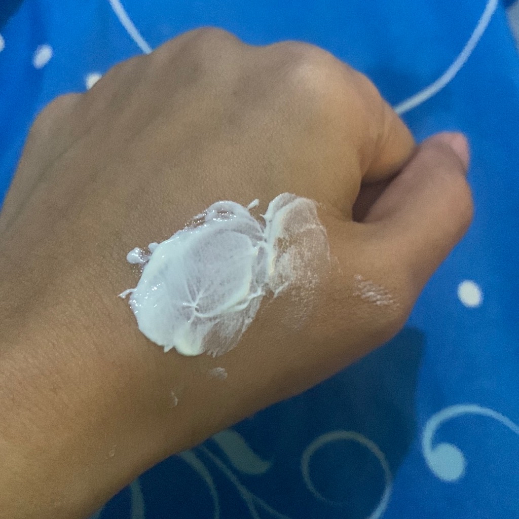 UV Sunscreen Cream SPF 50+ PA++++ imgfdn-ae38252e-0943-4cf7-8a93-8ce11b602478