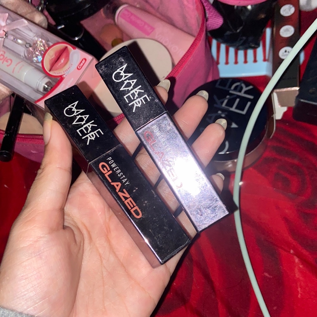 Powerstay Glazed Lock Lip Pigment - D12 Vintage imgfdn-8aee2429-487d-47a9-9cd0-27537b522c07