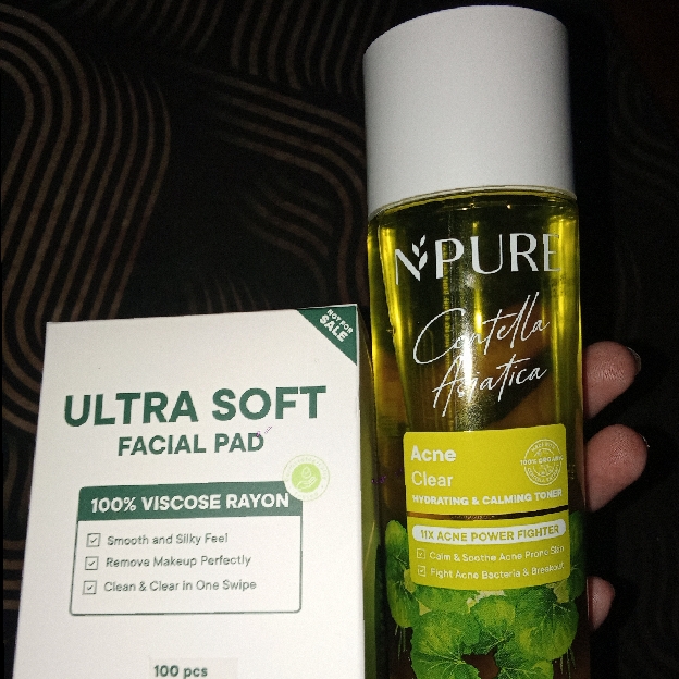 Centella Asiatica Acne Clear Hydrating & Calming Toner imgfdn-6cac2552-290a-4a92-8b62-bf39bea7c8c8