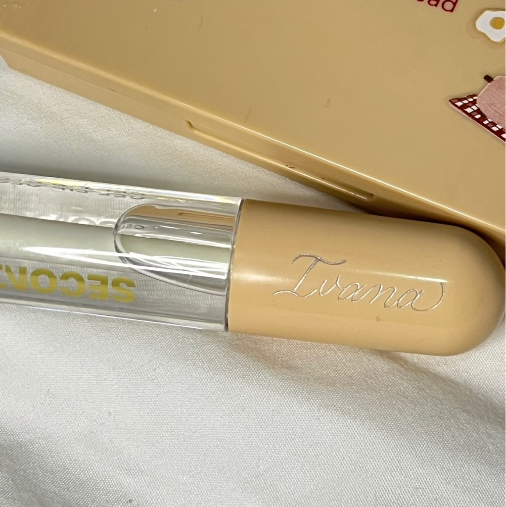 Gel Lip Gloss - Stargazing imgfdn-de4753c5-6335-4068-9e19-91b7bbbacd6a