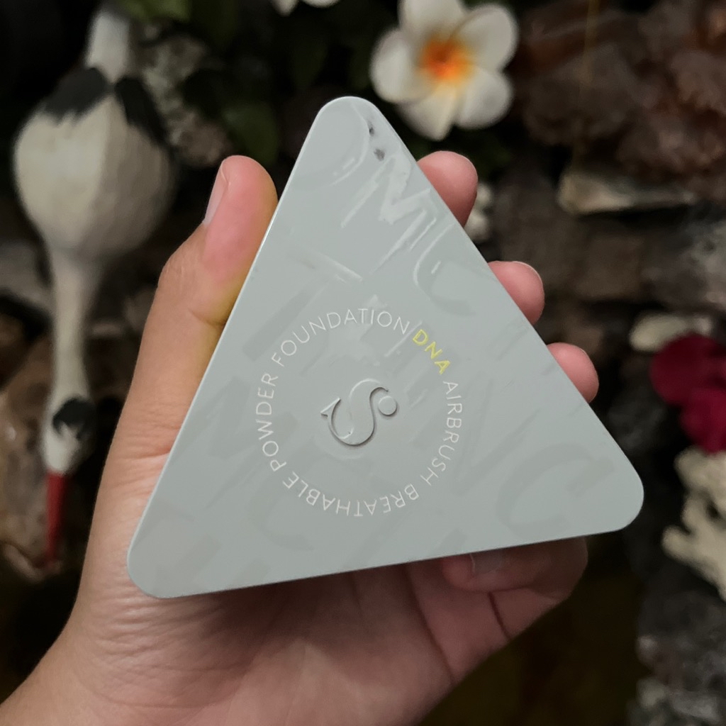 DNA Airbrush Breathable Powder Foundation - Sand Beige imgfdn-3f60aa7f-5928-4d88-86b1-5a8f39488531