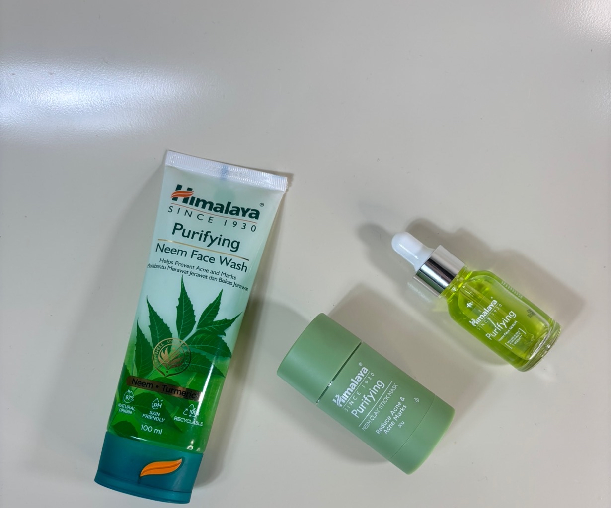 Purifying Neem Face Wash imgfdn-a27935d5-0f62-4ef9-bf80-c23da30ce97a