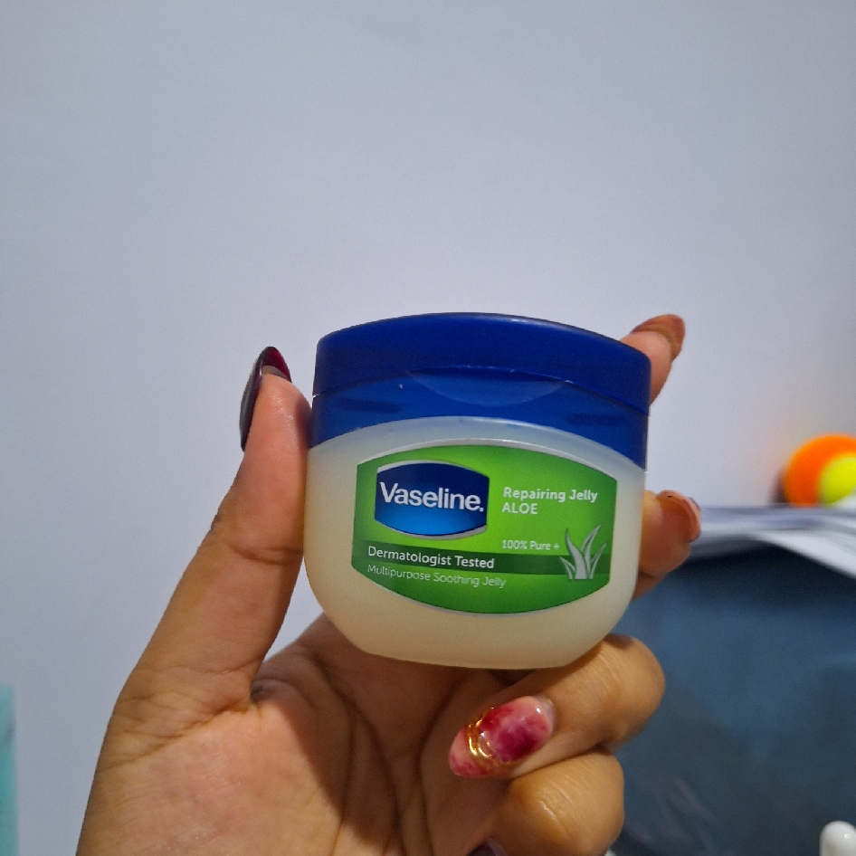 Healing Jelly - Aloe imgfdn-d16bf7f7-5d3e-4b34-812b-d799c23f06c6