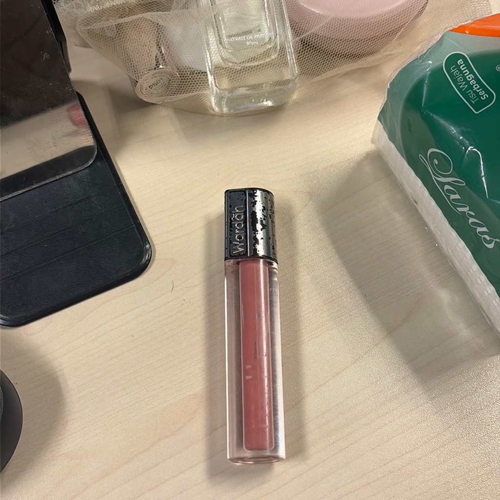 Exclusive Matte Lip Cream - 03 See You Latte imgfdn-461c18cf-53be-418a-8c47-fa3e31a28889