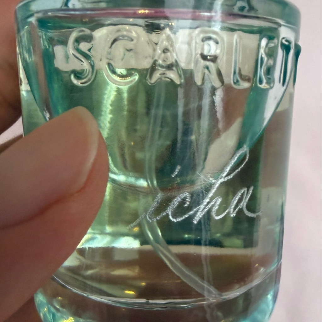 Cotton Hug Extrait De Parfum  imgfdn-e11a4b52-7d5c-4cfc-be29-887c5f674959