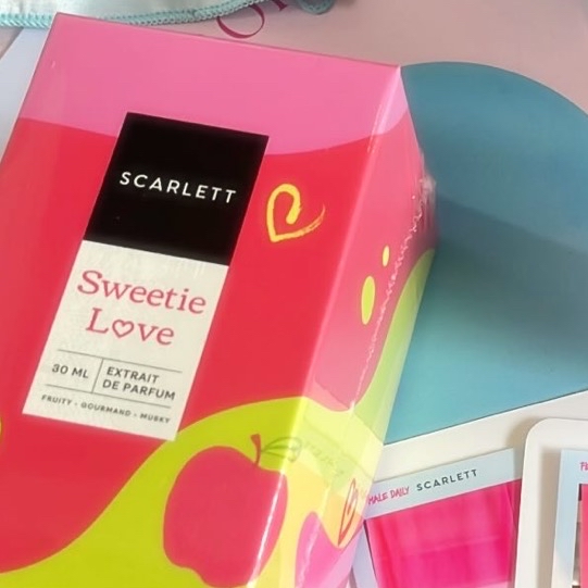 Sweetie Love Extrait De Parfum imgfdn-39752600-e0ed-44f0-be61-33af8401f6d6