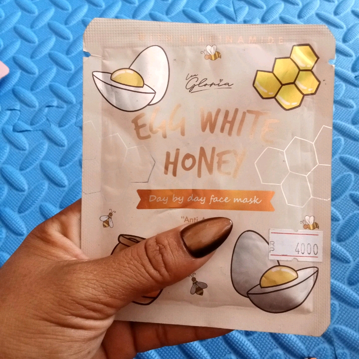 Face Mask - Egg White & Honey imgfdn-70da6a33-af24-4f1d-a1da-a88a4d7841af
