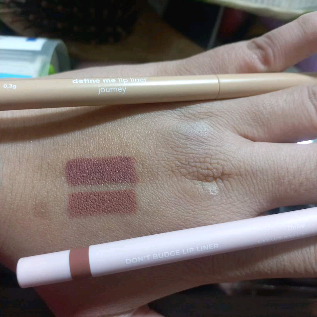 Don't Budge Lip Liner - Thrive imgfdn-10b4f862-9500-43f8-9cf5-dc6415efb2b1