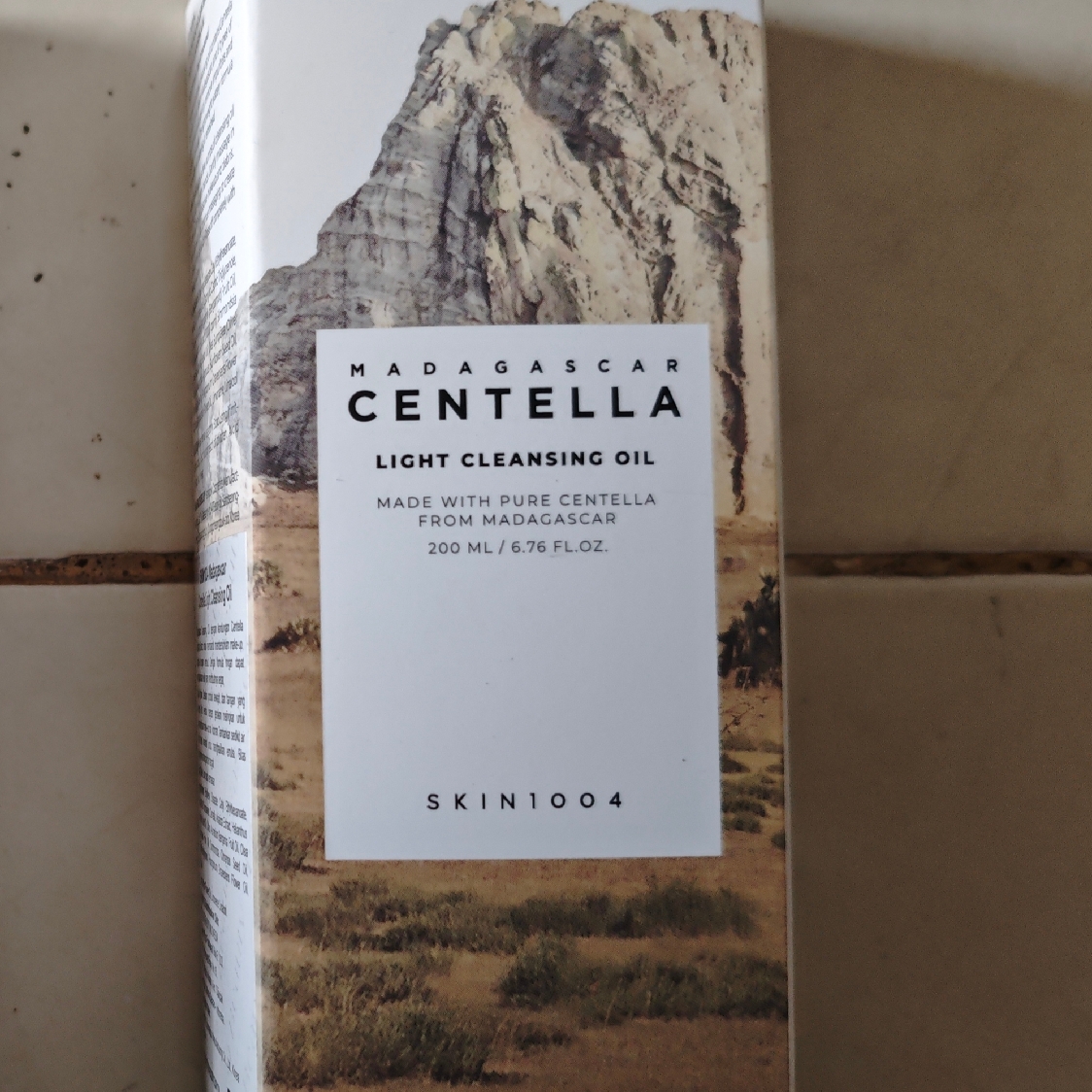 Madagascar Centella Light Cleansing Oil imgfdn-51d8a7fa-e0e5-49e0-8e90-0ed6f152d4cd