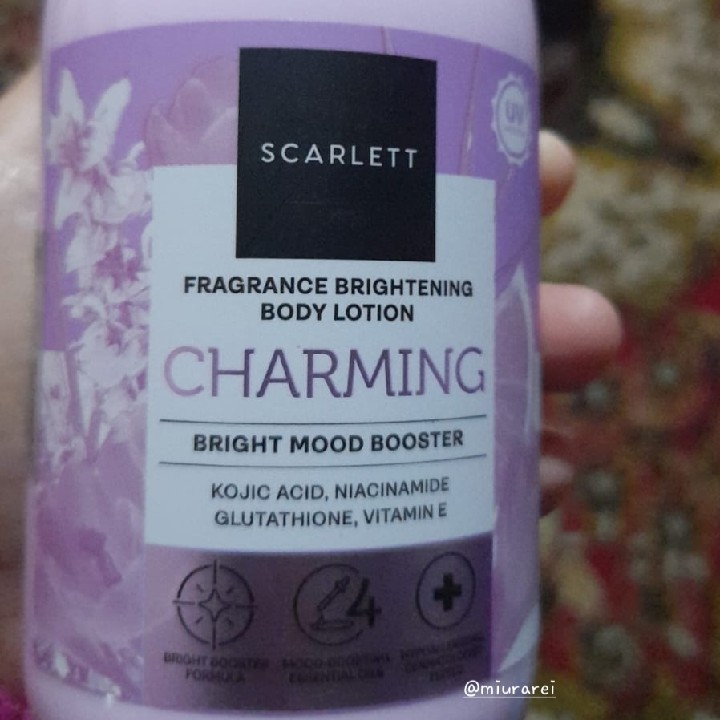 Bright Mood Booster Body Lotion - Charming imgfdn-3d422600-2231-4ef8-94d7-1c46537d8c70