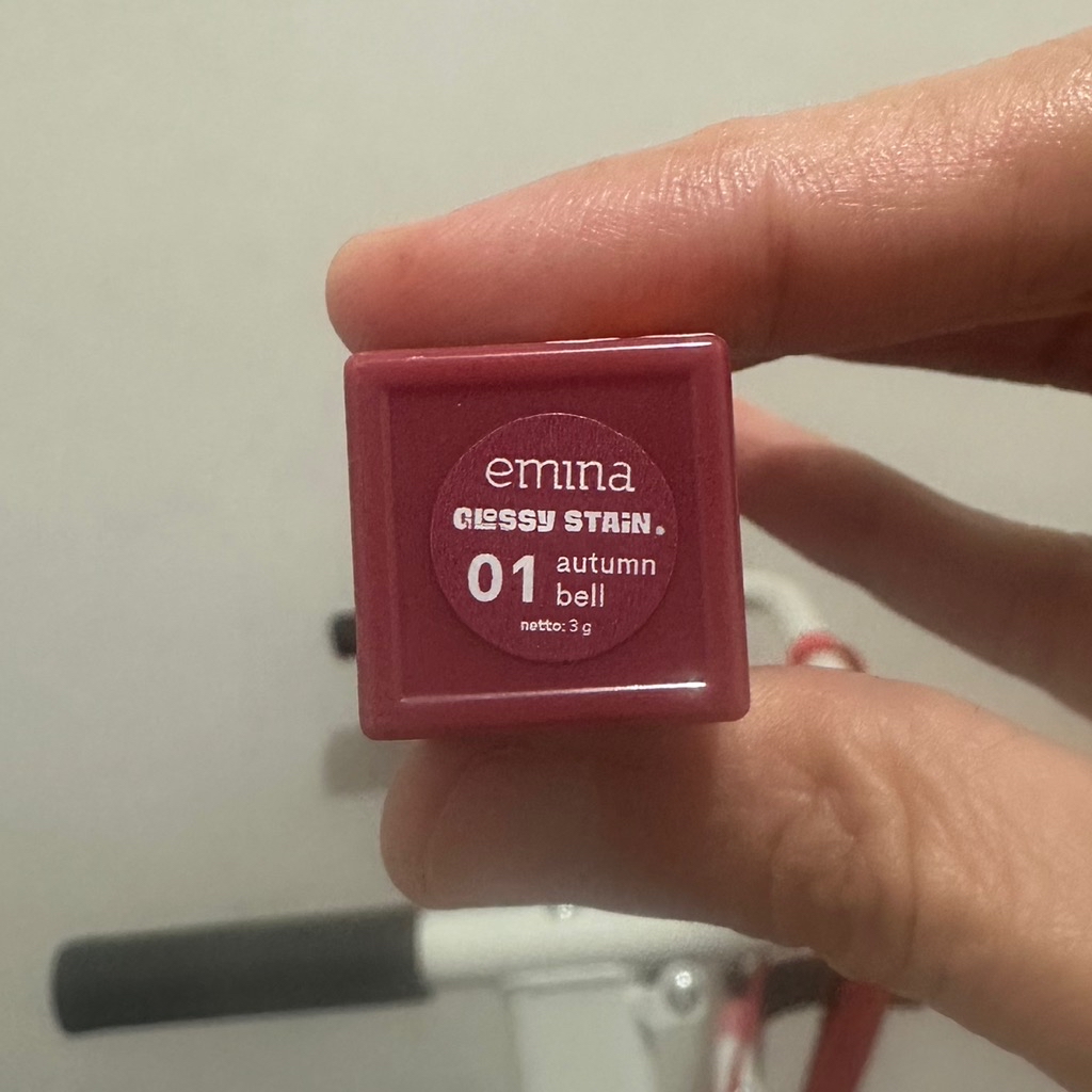 Glossy Stain - 01 Autumn Bell imgfdn-8d0613b2-b1c6-4356-ba10-7a36d23270dd