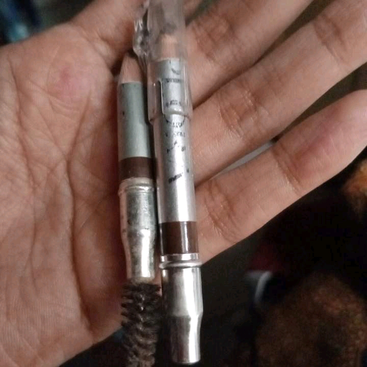 Softbrow Pencil - SB 03 Brown imgfdn-48d60f9a-3810-4e4d-9e3e-66c4fe0913bf