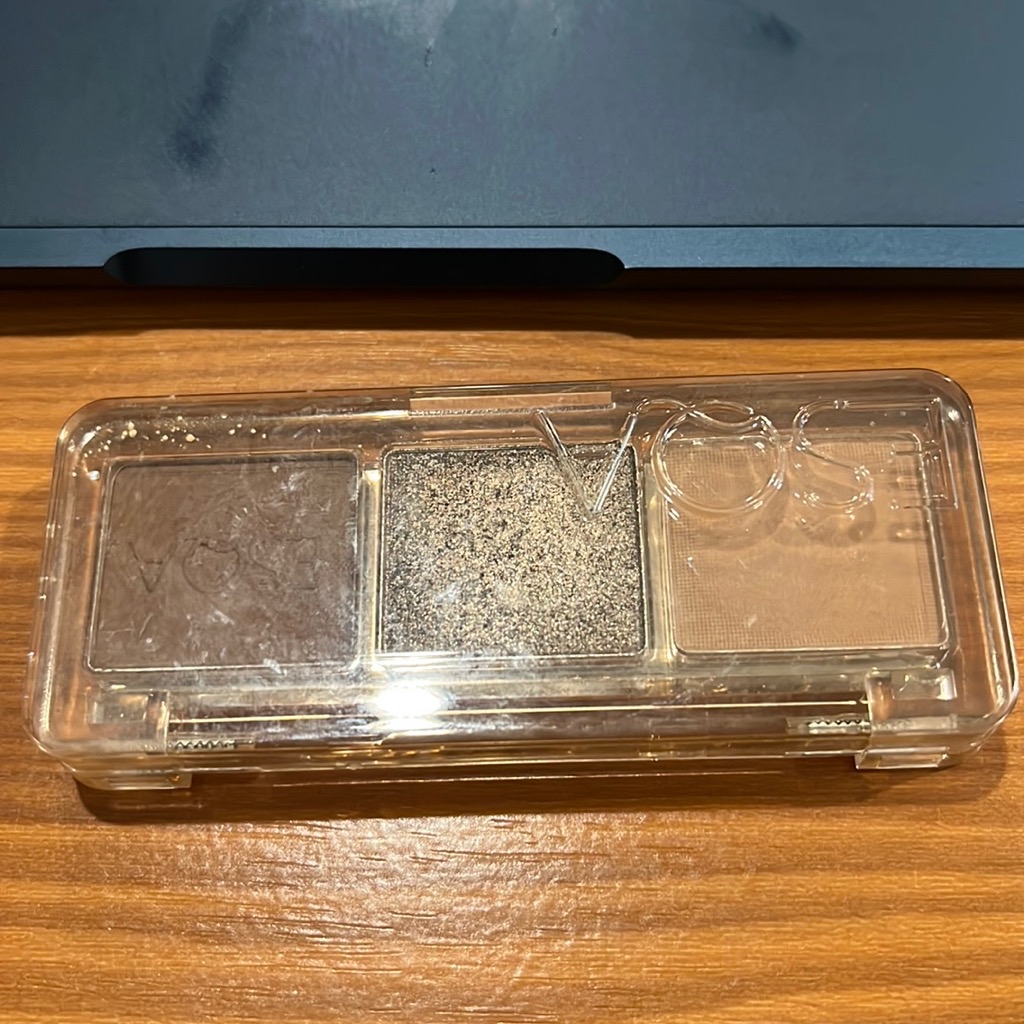 Glaze Eyeshadow Trio - Day Dreaming imgfdn-19e903f3-690c-461a-9626-a548a19932b6