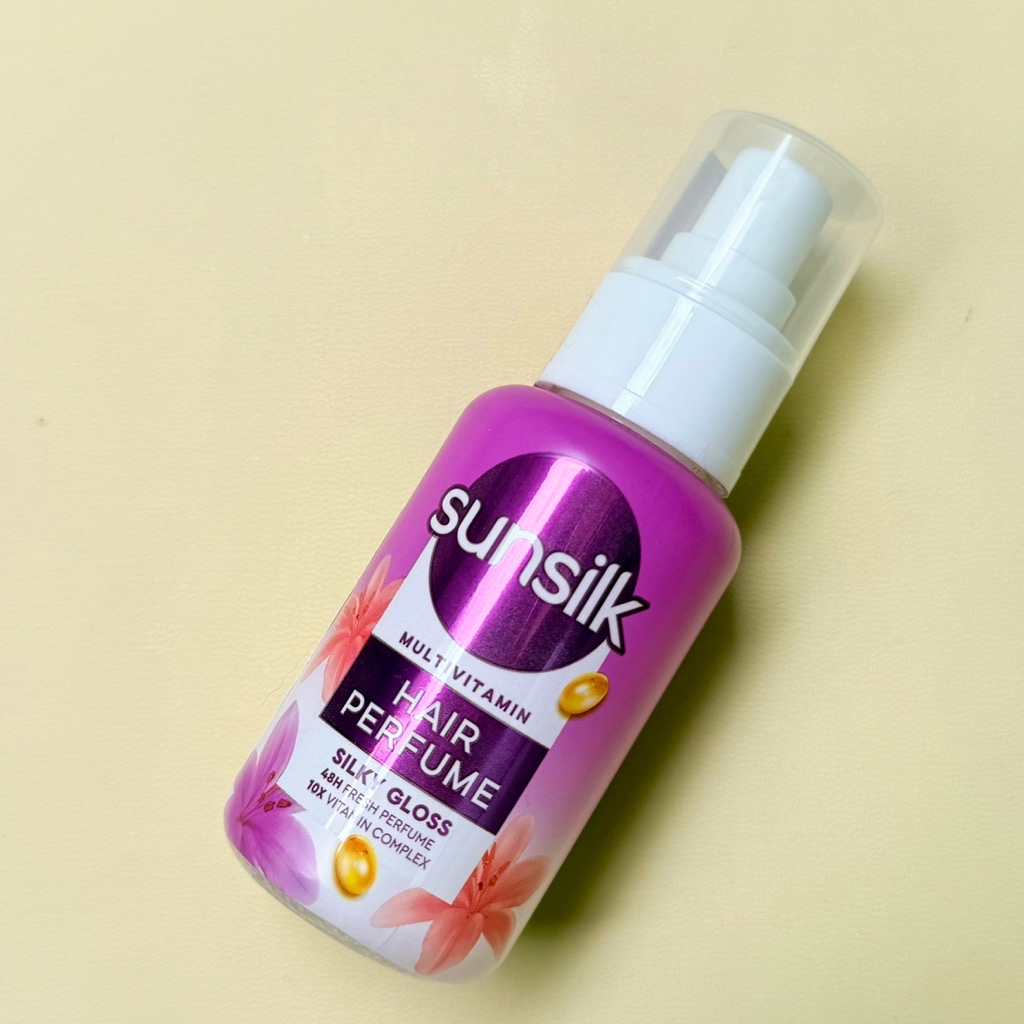 Silky Gloss Multivitamin Hair Perfume imgfdn-fd1eac60-a00d-4eec-9dc8-b97481ccaae3