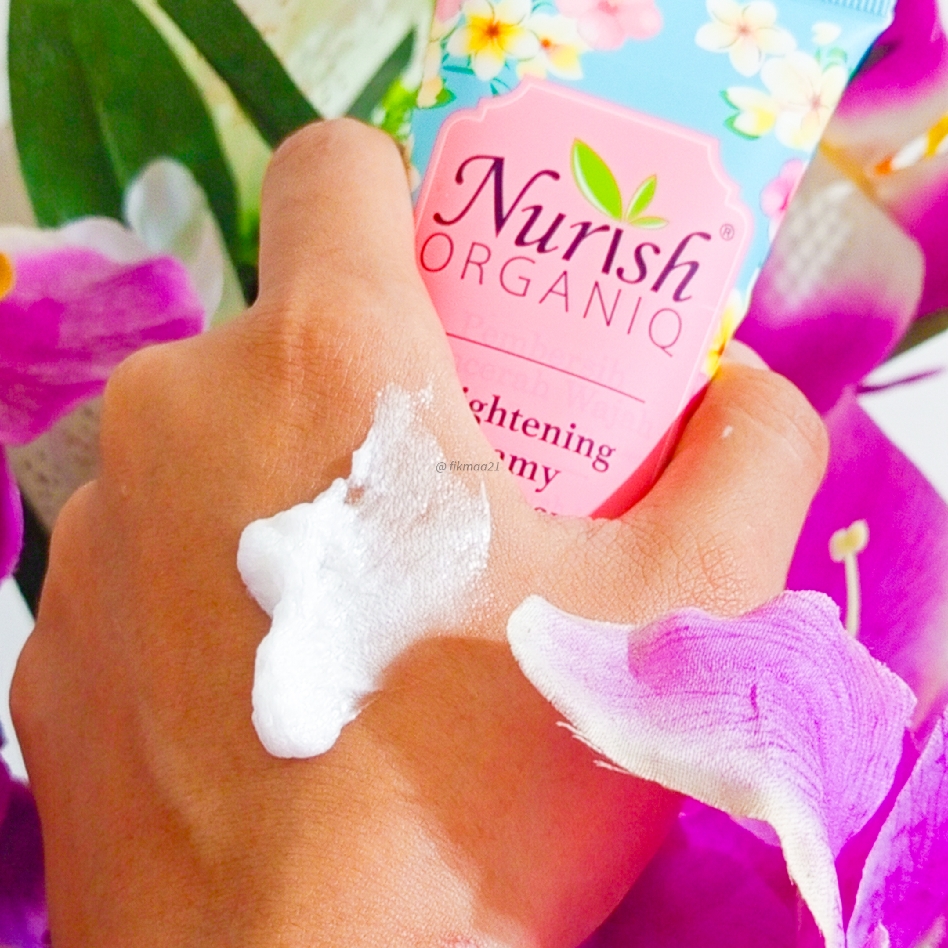 Brightening Foamy Cleanser imgfdn-4dff5f6b-847c-40f7-aee9-566da1c10e6c