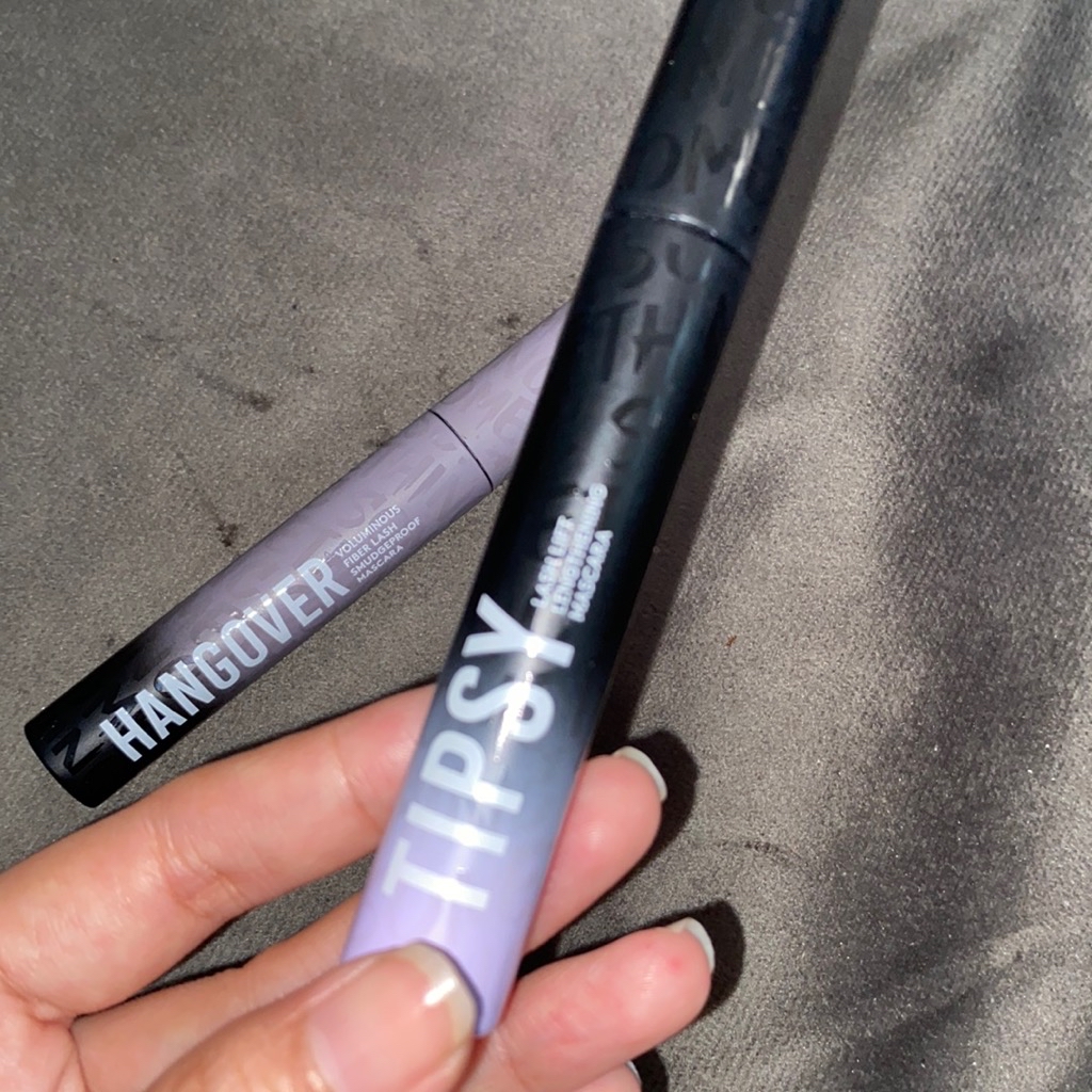 Tipsy Lash Lift Lengthening Mascara imgfdn-ee188065-6702-45e3-946d-3240480c1334