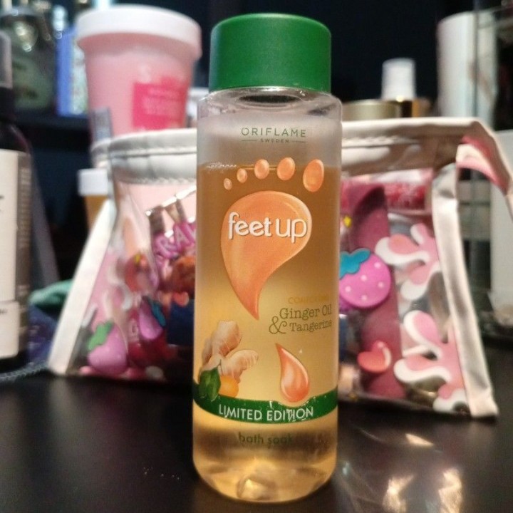 Comforting Ginger Oil & Tangerine Bath Soak imgfdn-6ccddb6c-4b9e-4d87-b98c-5dc6e4f1212a