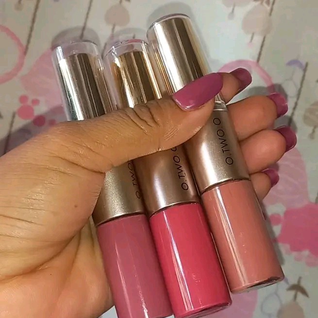 2 in 1 Matte Lipstick & Liquid Lipstick - No. 0.2 imgfdn-64c18ae8-927d-4a09-8186-ce664864c592