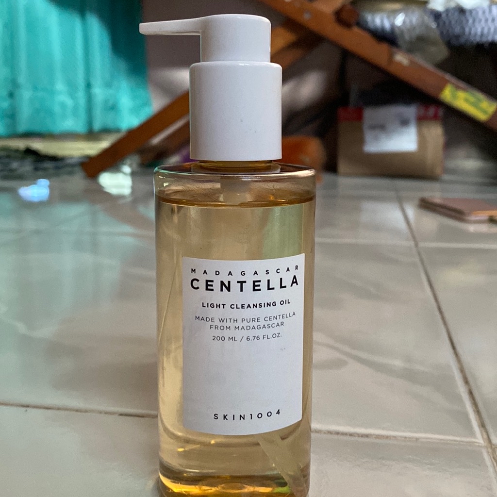 Madagascar Centella Light Cleansing Oil imgfdn-1c415a0f-036c-4d54-b792-f5a27e2ea0f9