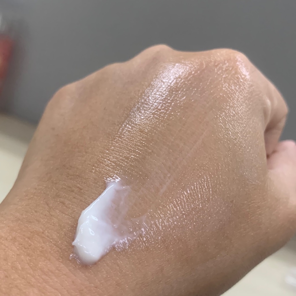 Super Smooth Body Lotion - Into The Night imgfdn-bcf7a0f8-da2f-410d-88a3-229a4db55cef