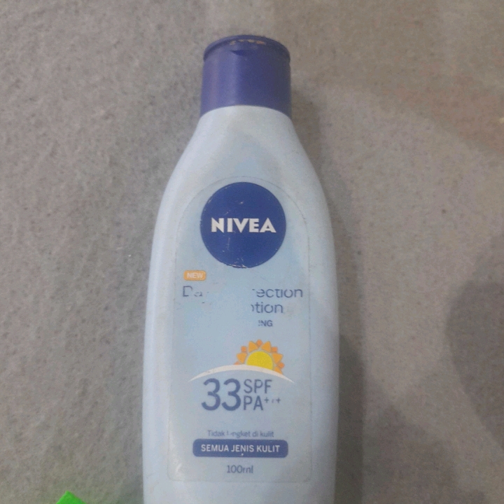 After Sun Moisture Lotion imgfdn-e30a73e3-223a-4b8d-a729-6728b72cdb5e