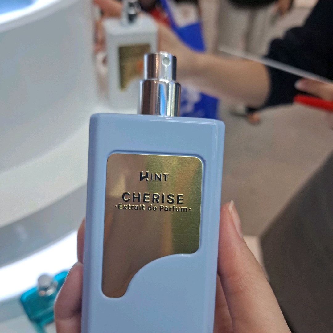 Cherise Extrait De Parfum imgfdn-62e1cfe8-0c6e-4503-a119-371c44ae5ef1