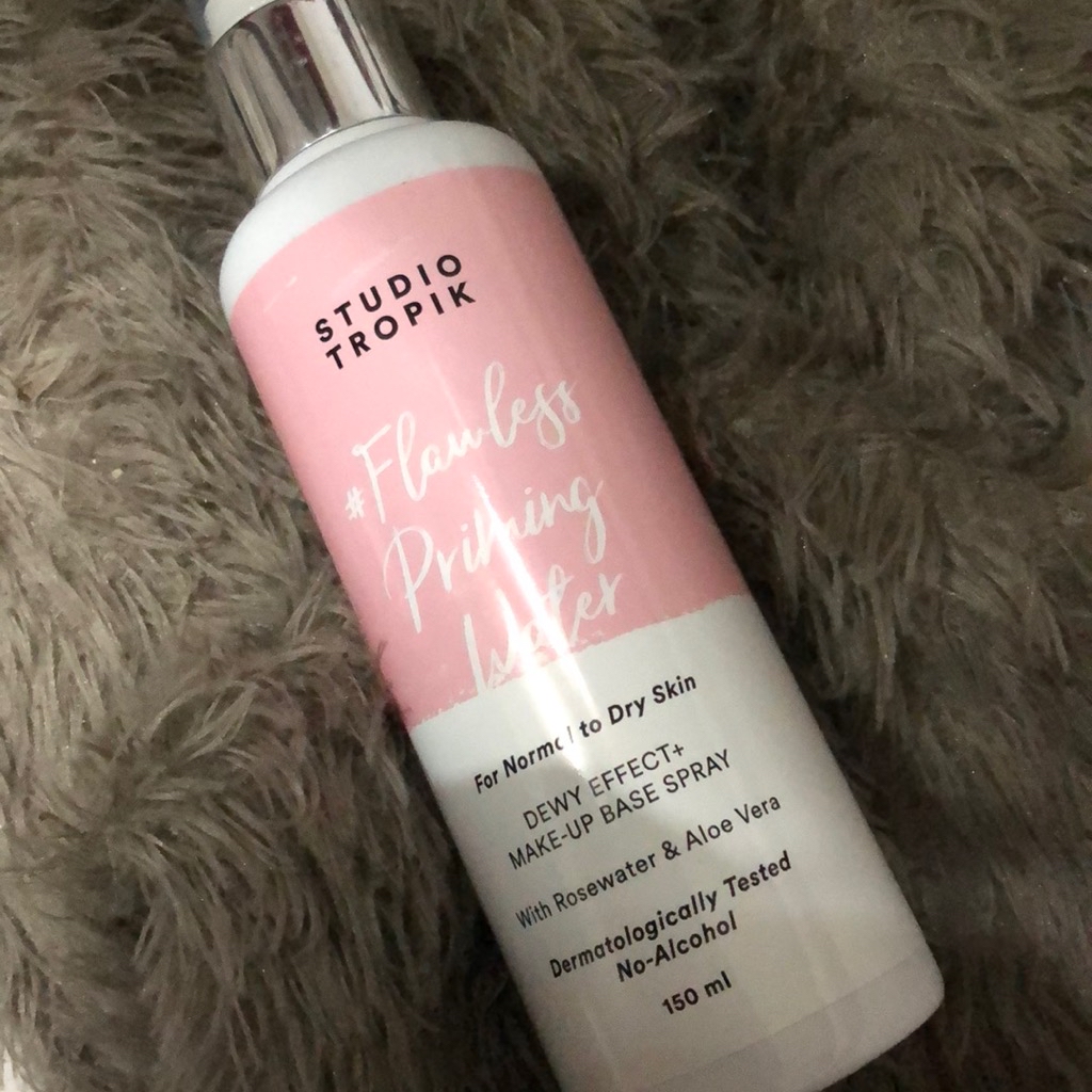 Flawless Priming Water imgfdn-00123ffd-533d-442a-8829-3a6f580220fe