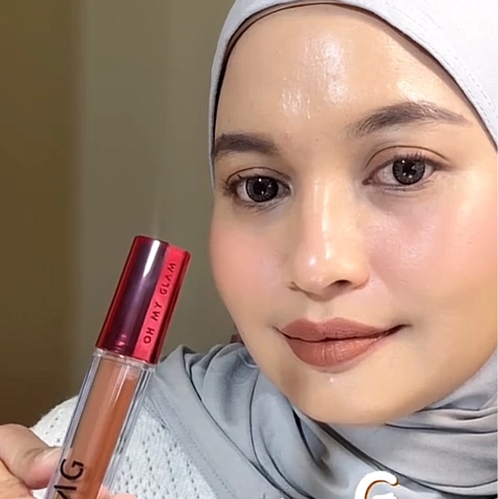 Oh My Glam Mattelast Lip Cream - 25 Ruby  imgfdn-de671e2a-7cde-4dcc-9d53-2ded575c47b6