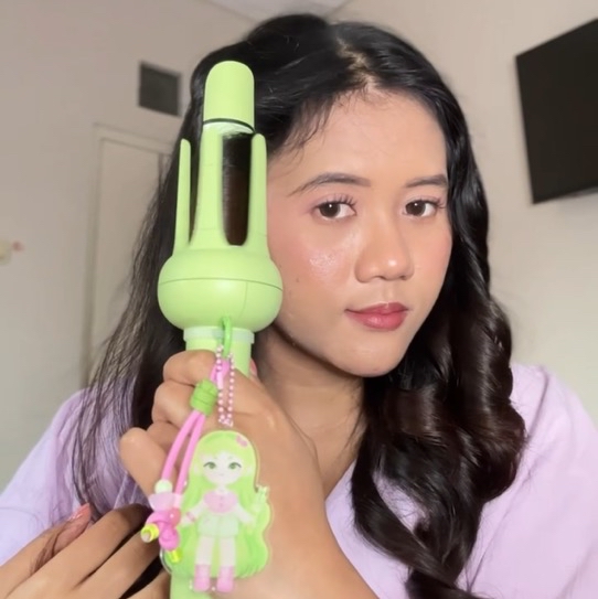 Taurus Hair Styler imgfdn-a897dfd2-4431-46e2-b572-6342a1b6f377