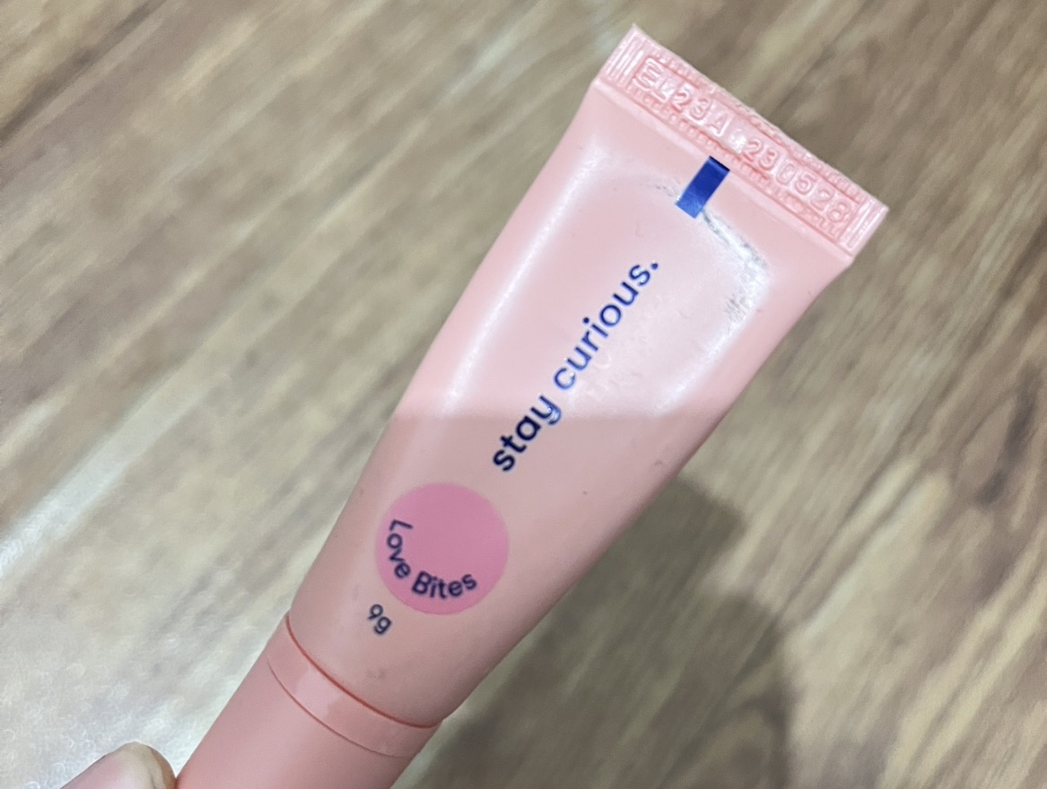 Color Play Face Tint - Love Bites imgfdn-bcfa90be-ce7c-42eb-8fdd-5845f548be51