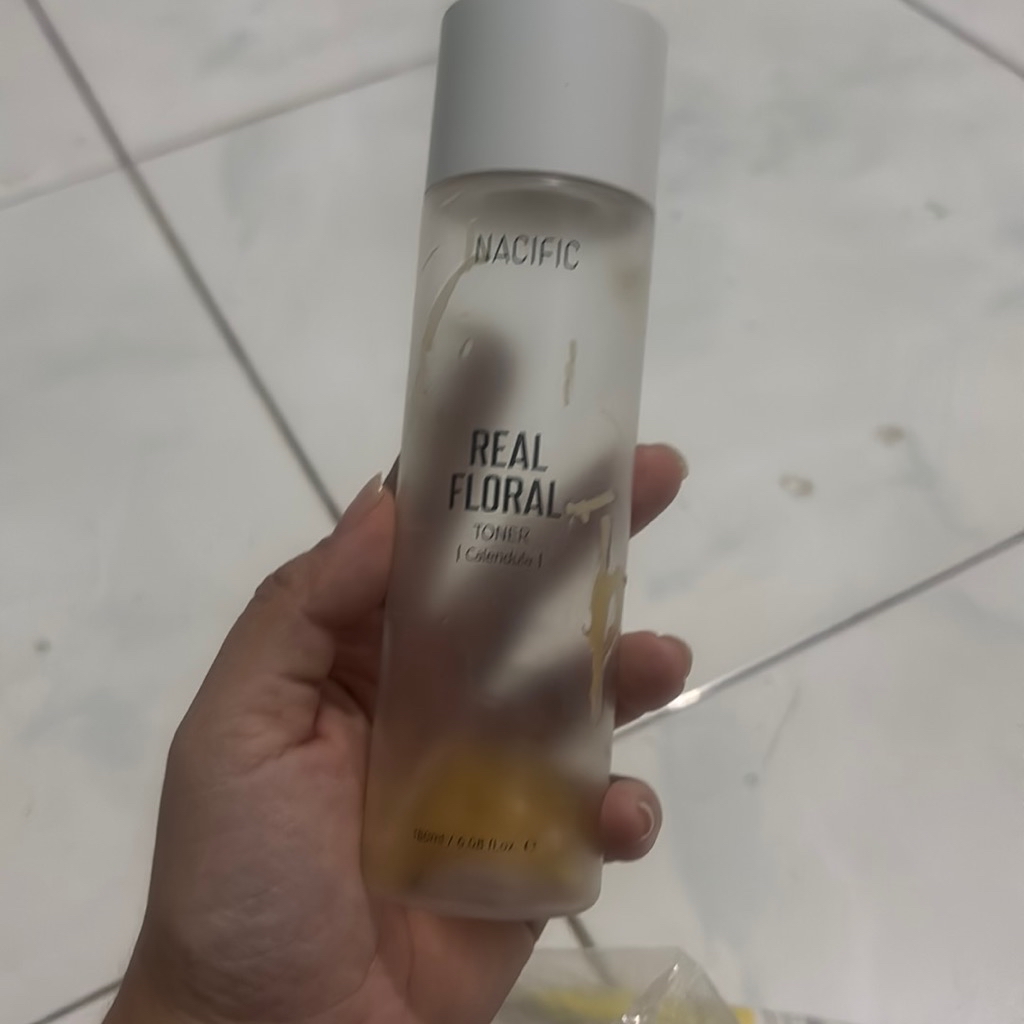 Real Floral Toner - Calendula imgfdn-1310babe-2b6e-474d-a4a2-5f888d91a69b