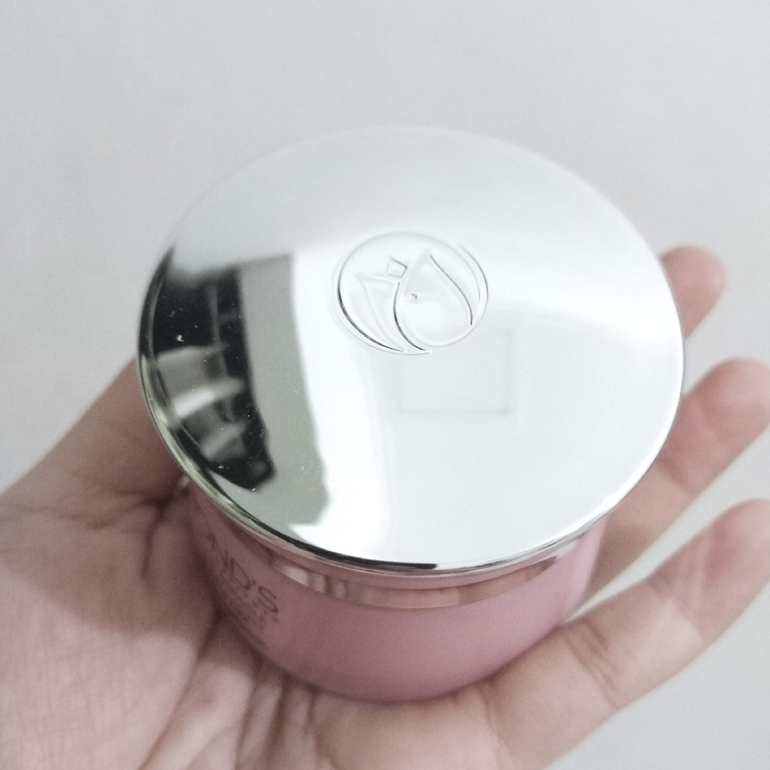Ultra Light Biome Brightening Moisturizer Gel imgfdn-e24b81a0-4b95-4f1a-a566-94920652f740