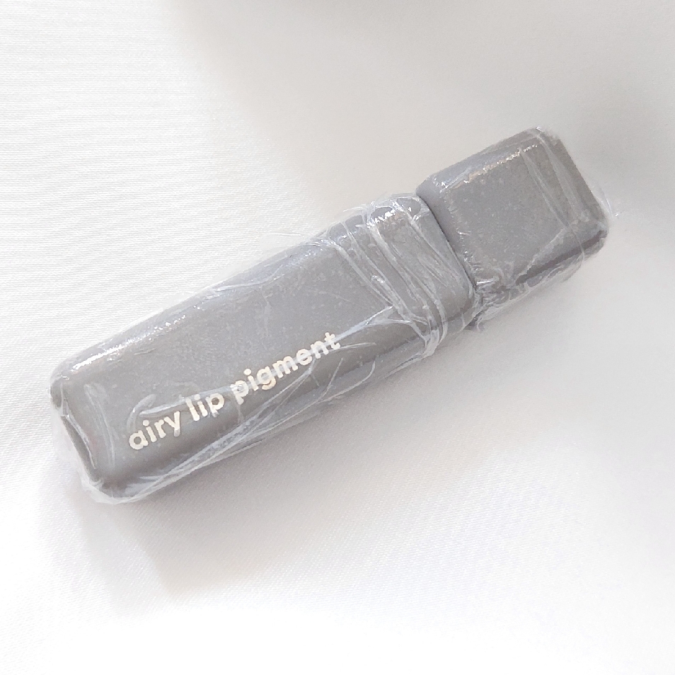 Airy Lip Pigment - Eira imgfdn-e9015396-59eb-4f06-a05c-9a4821359e4b