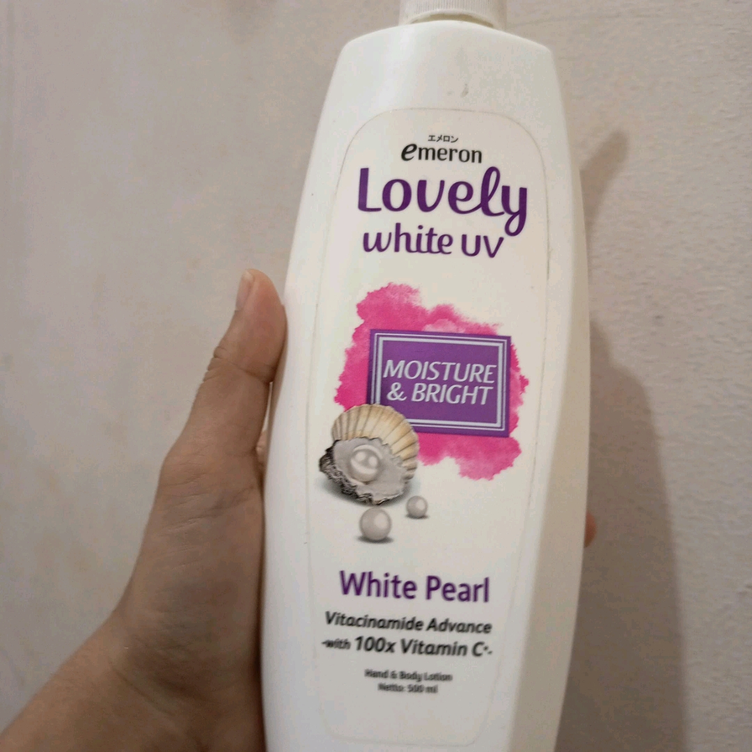 Lovely White UV - White Pearl imgfdn-66d54909-996b-4ebb-96b5-5c901606f7fa