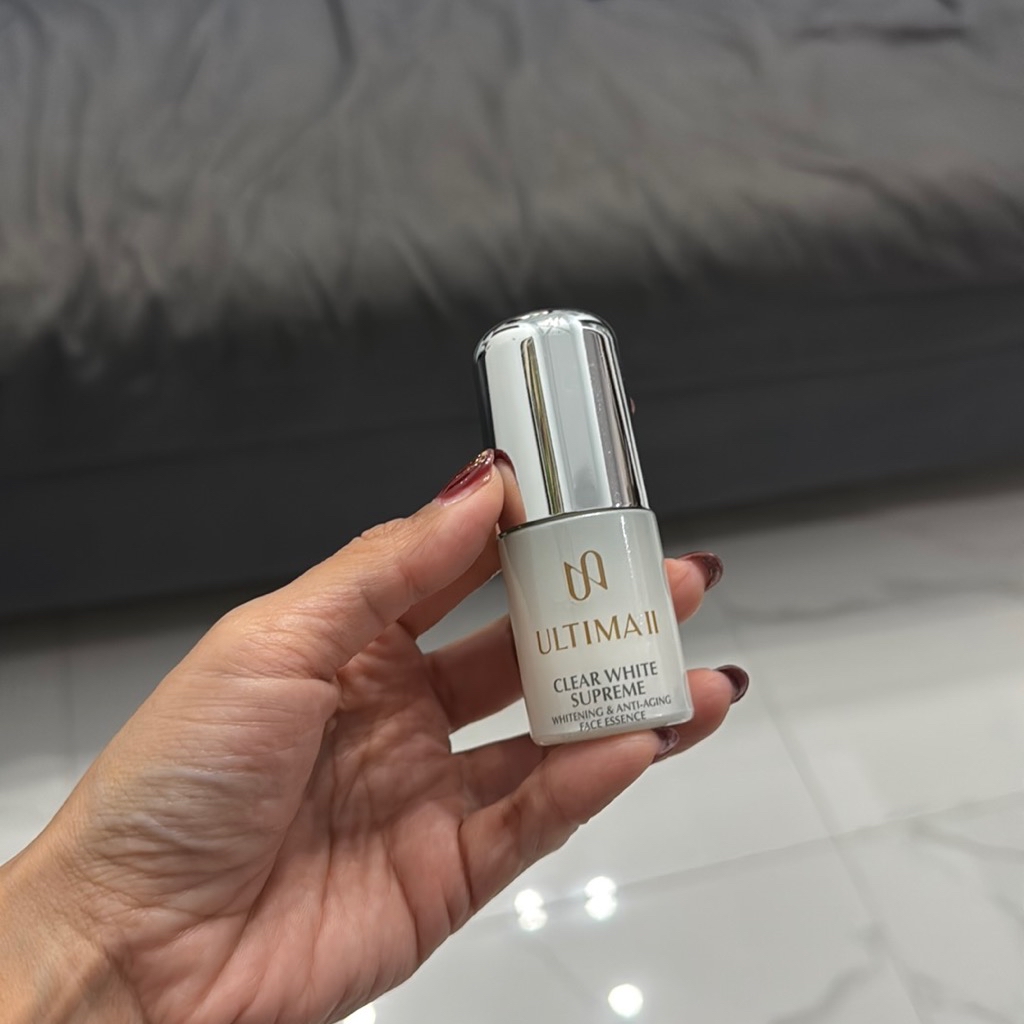 Clear White Supreme Face Essence imgfdn-7f89b2a1-f441-49e9-858a-2cfc7f24a0a5