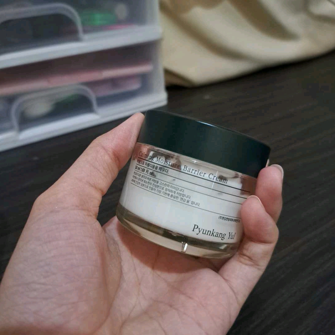Calming Moisture Repair Balm imgfdn-c3a25511-3cce-489a-a16d-3e05e1970f39