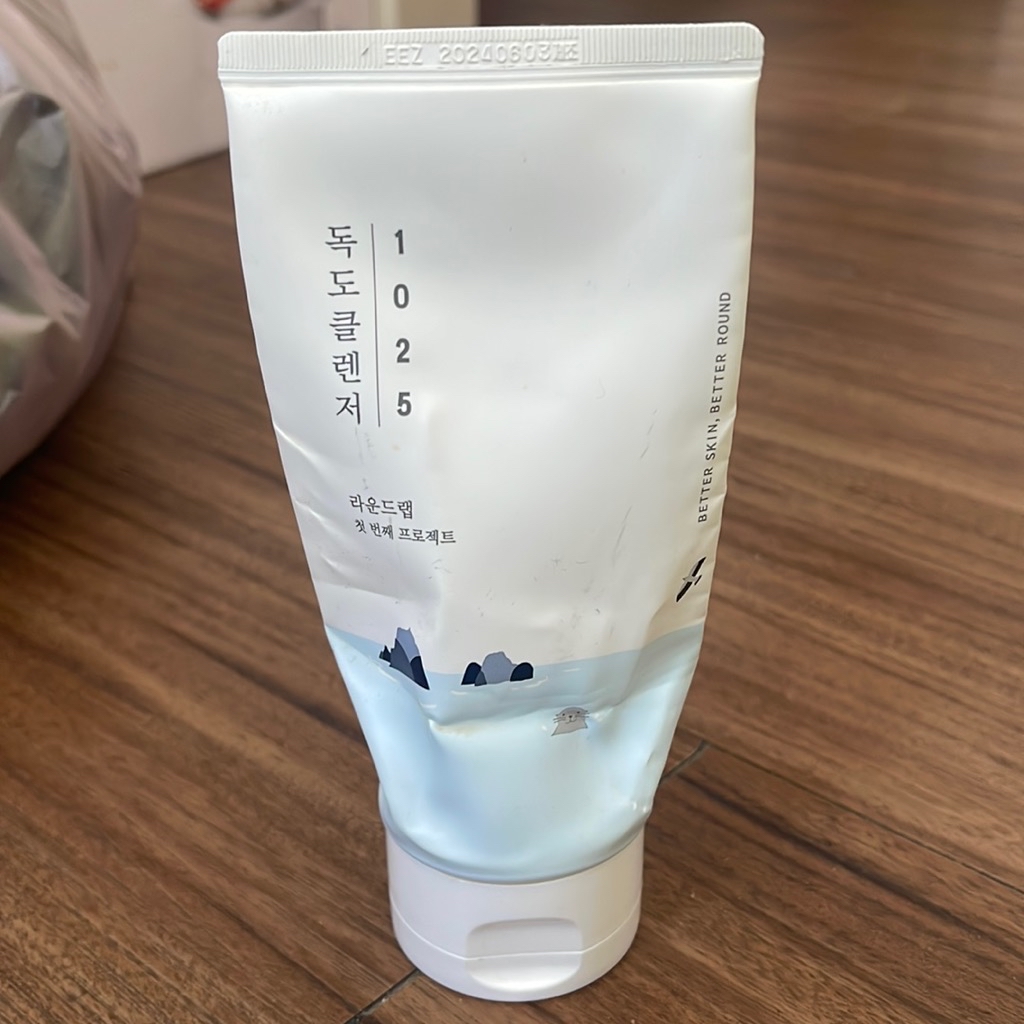 1025 Dokdo Cleanser imgfdn-c9d2d258-87b3-457f-8e99-f9d195f70454
