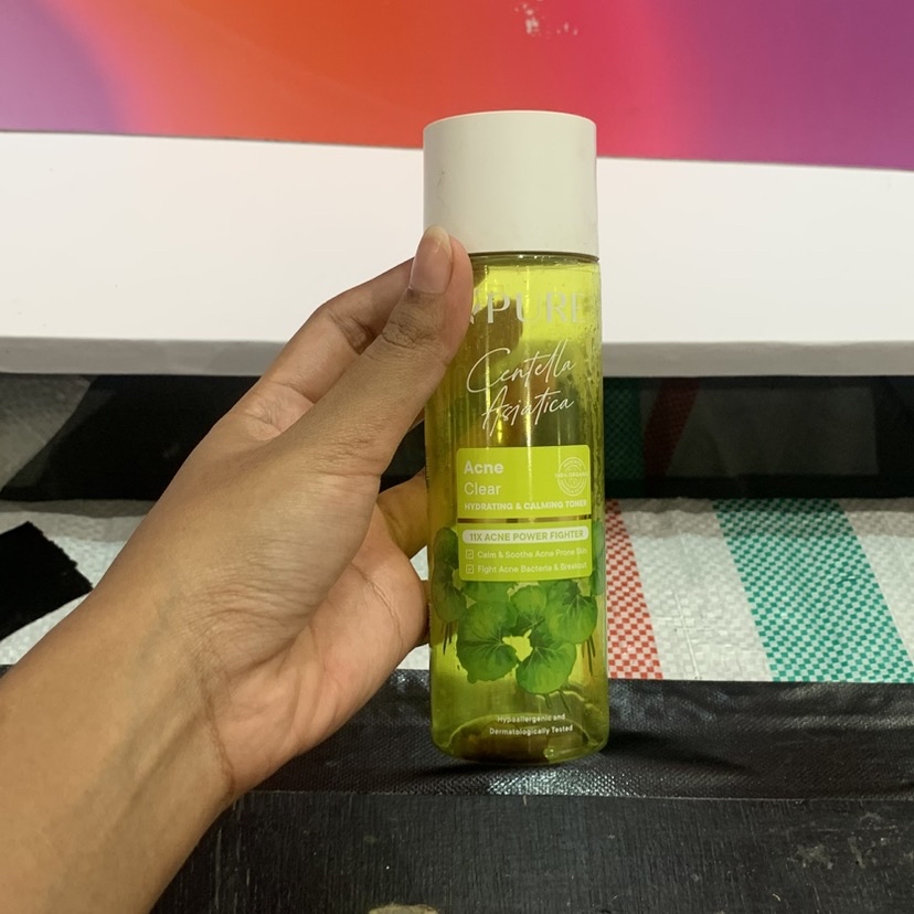 Centella Asiatica Acne Clear Hydrating & Calming Toner imgfdn-e55fce55-4428-4e40-99c9-4d303843fd4b