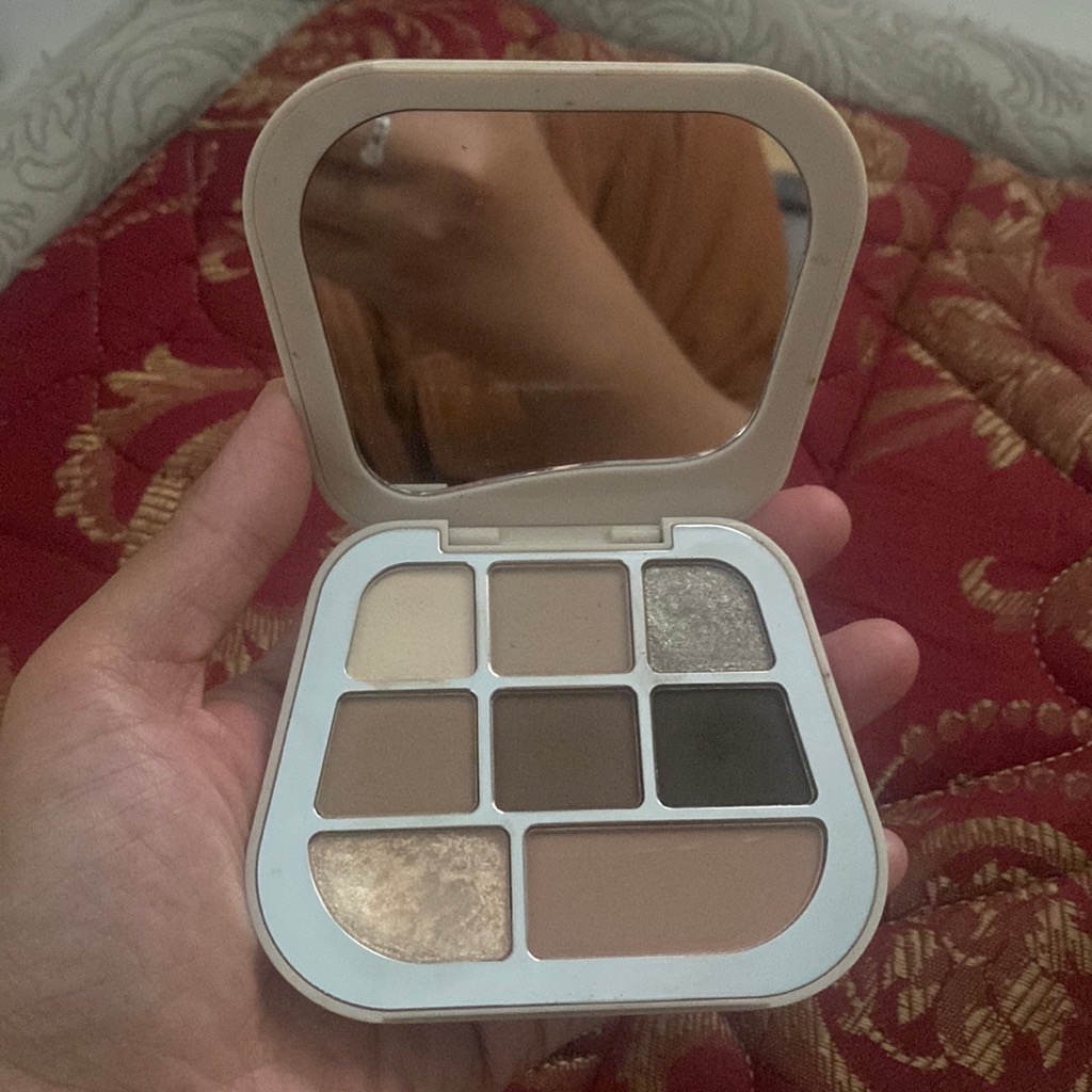 8-Color Eyeshadow Palette - BR02 Lover imgfdn-5c3dad39-43cd-44cf-a863-996630651401