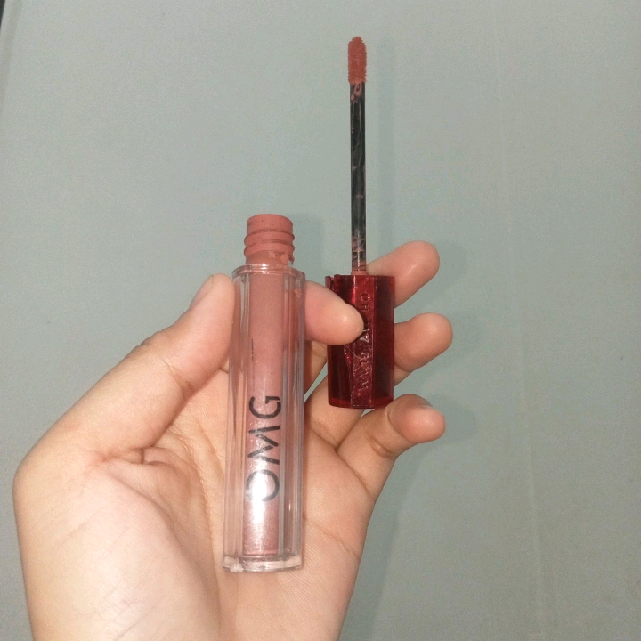 Oh My Glam Mattelast Lip Cream - 19 Spiced imgfdn-2e5aad9a-b93f-435b-90e9-30bc6b18be19