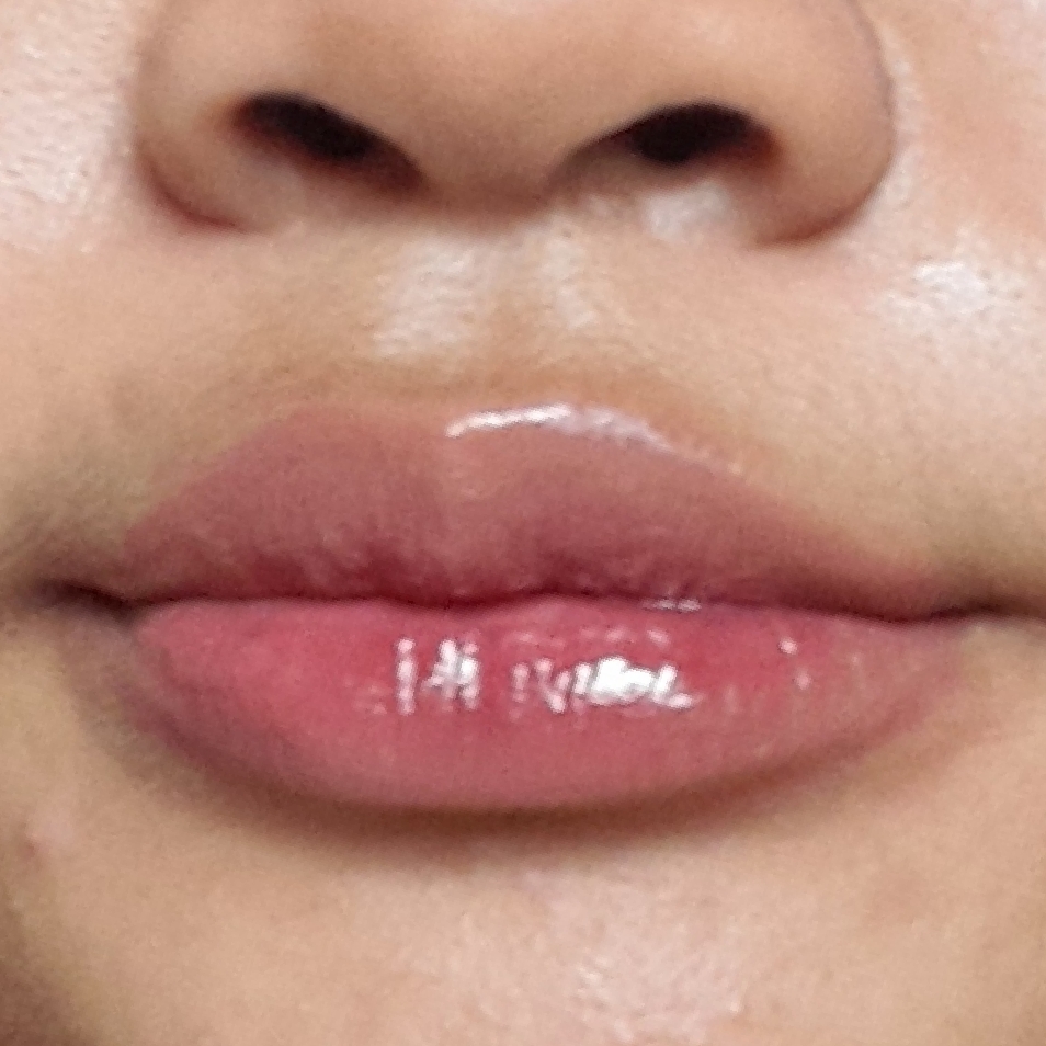 GWS Plump Gloss - 03 Berryphoria imgfdn-9dc2e6fb-6841-47e6-be29-63dd0190f86d