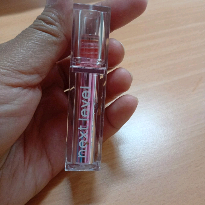 Next Level Blurry Tint - 01 Redveluv imgfdn-e6c84609-8725-4809-b791-8eb57716d8b2