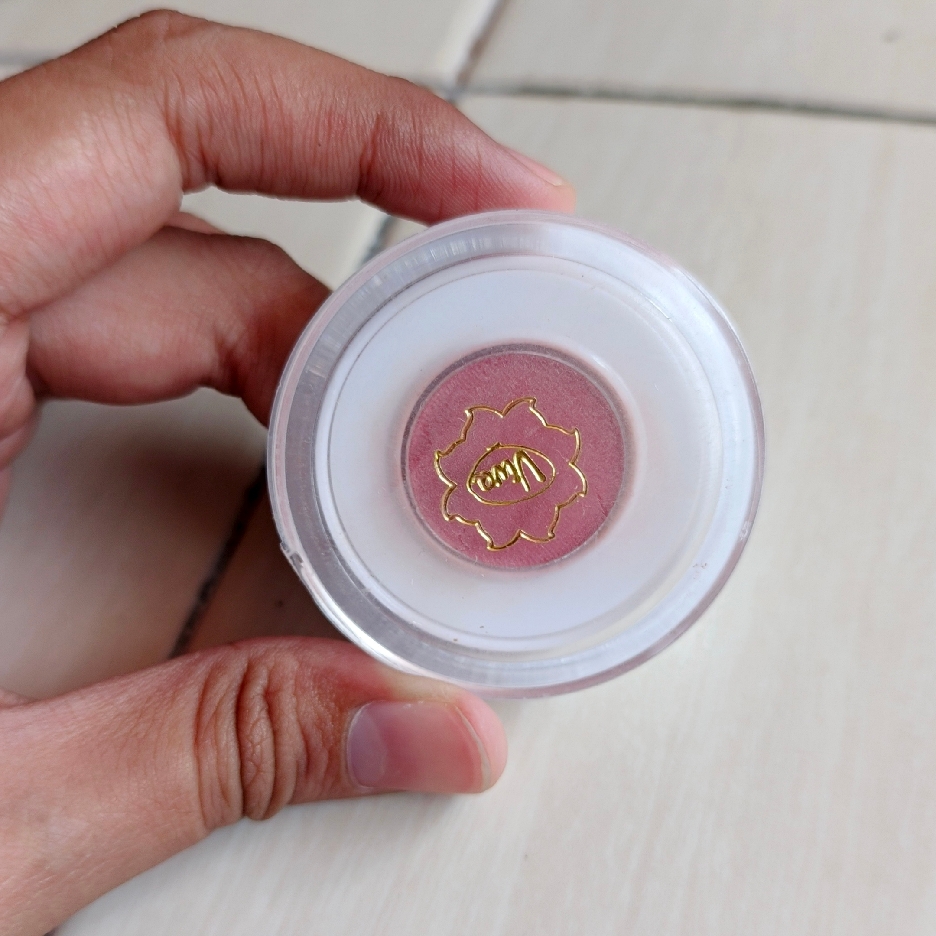 Fin Touch Blush On - 03 Red Pink imgfdn-b8306043-f880-45f7-9085-9565432feb3e
