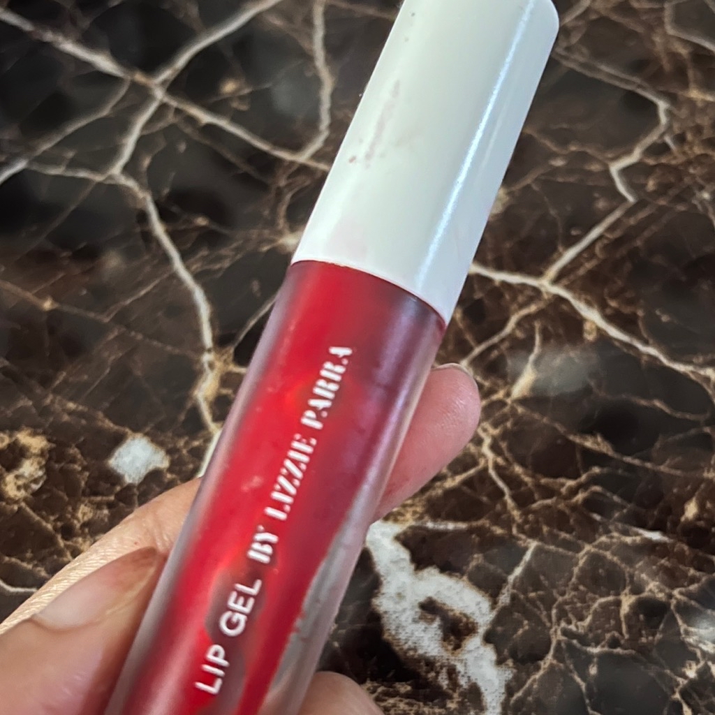 Lip Gel - Carnation imgfdn-5ec2d98c-8d47-4c38-9109-a1190051d7fc