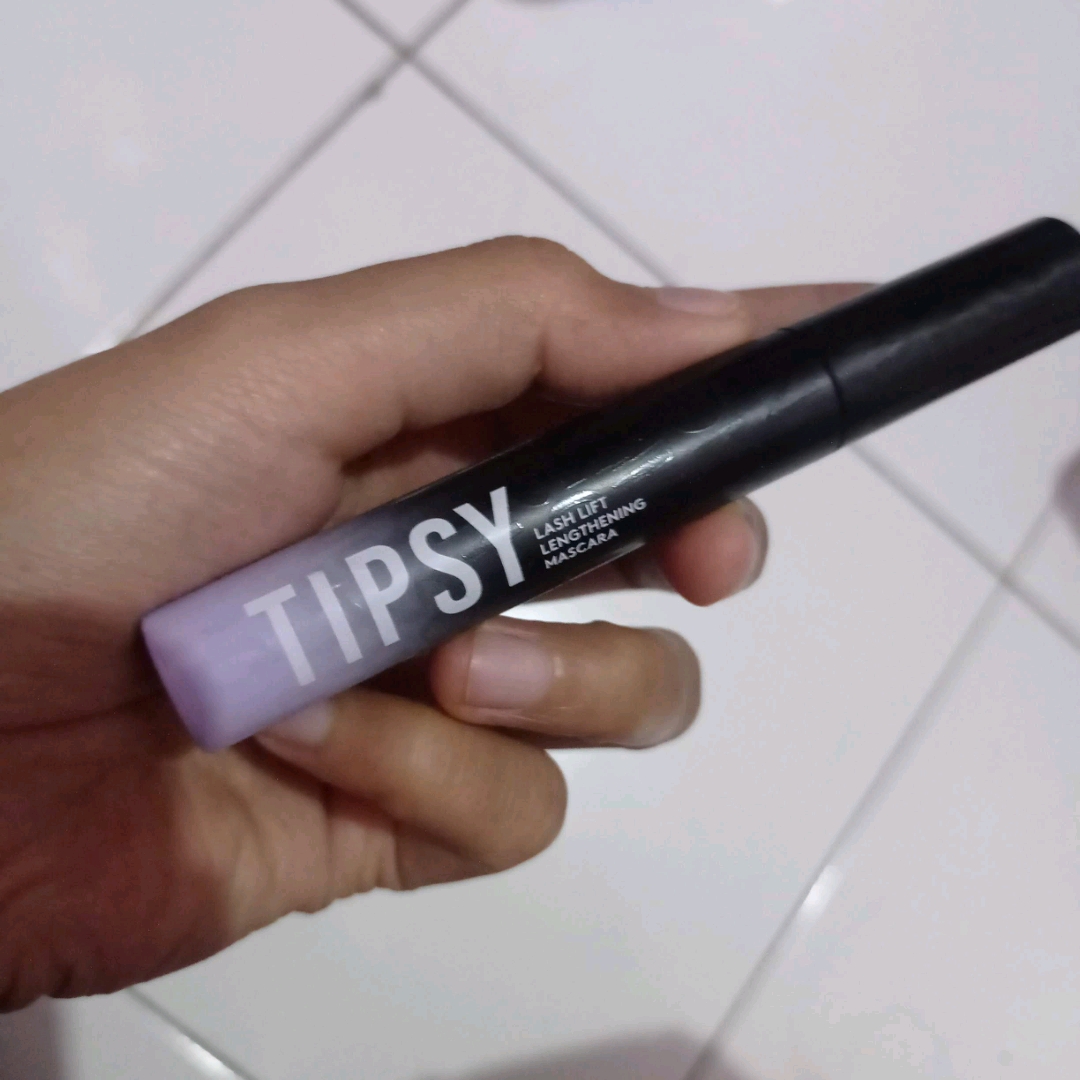 Tipsy Lash Lift Lengthening Mascara imgfdn-ec76bfd3-874e-4afa-a787-4a367a91ce6b