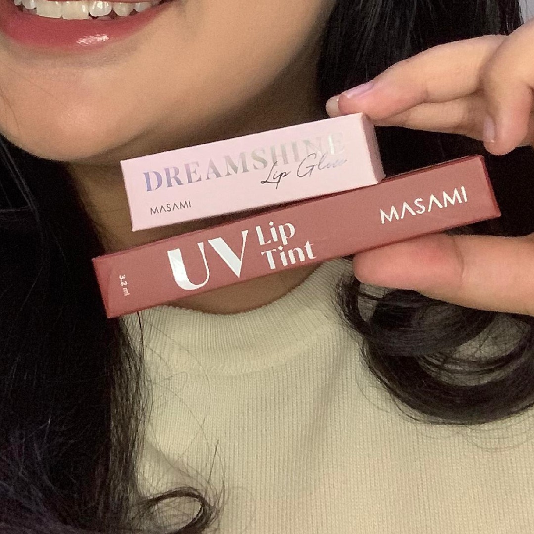 UV Lip Tint - Young Love imgfdn-1a96d9fa-1ffe-4a13-b931-e1ec0f6e8c07